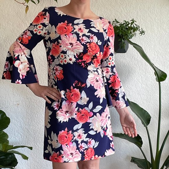 Mod Floral Bell Sleeved Dress - Picture 1 of 6